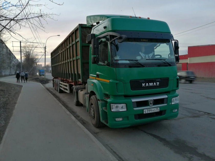КАМАЗ 5490