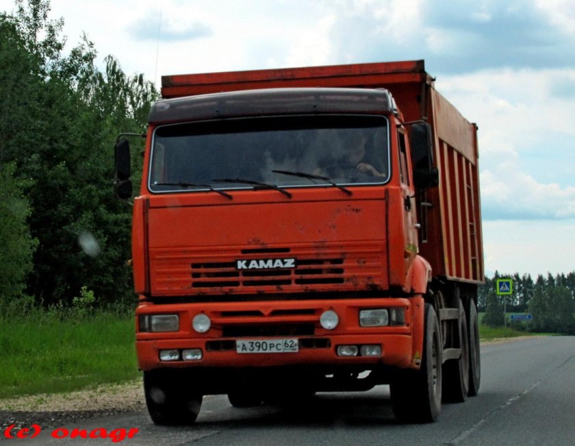 КАМАЗ 6520 на батонах