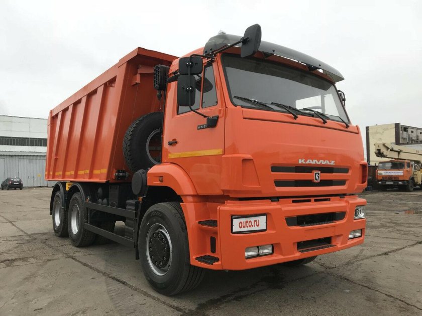 КАМАЗ 6520