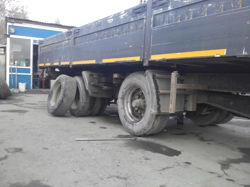 МАЗ 5440 на батонах