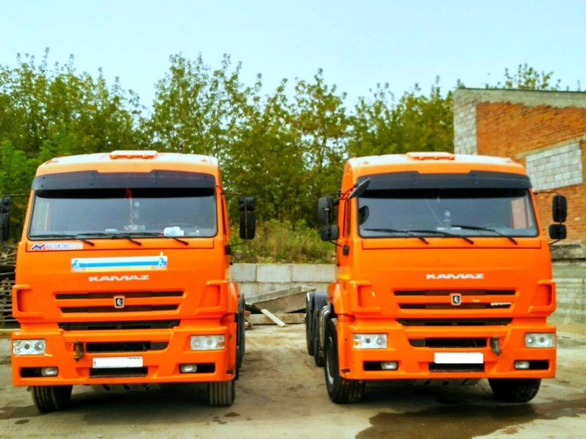 КАМАЗ 6460