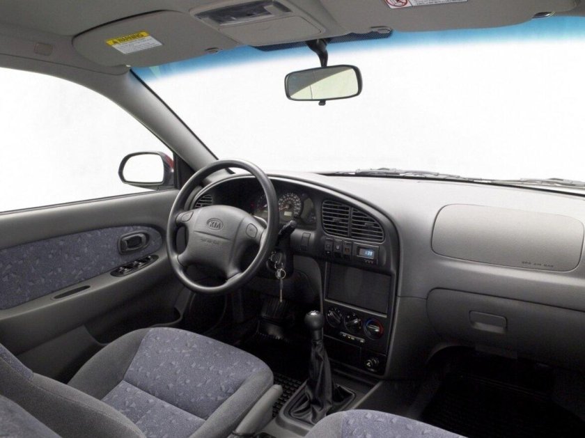 Kia Spectra 2006 салон