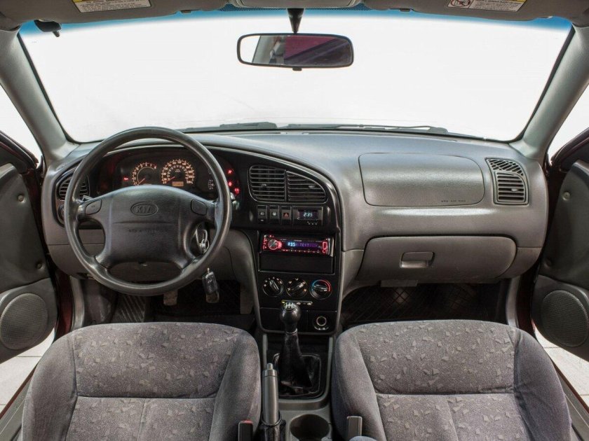 Kia Spectra 2006 салон