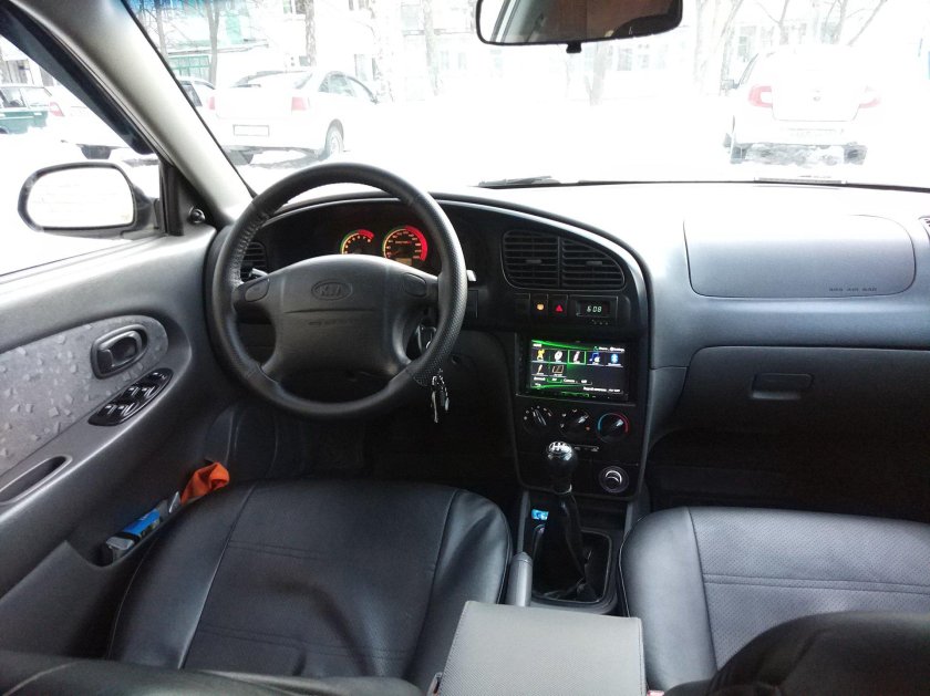 Kia Spectra 2008 салон