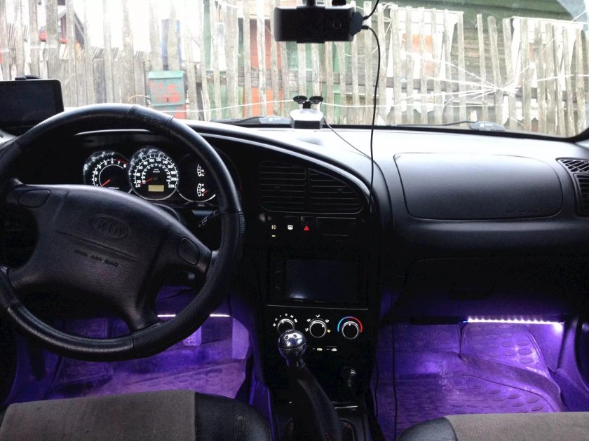 Kia Spectra черный салон