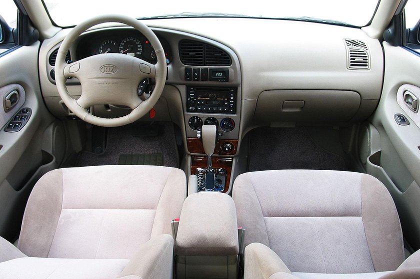 Kia Spectra 2009 салон