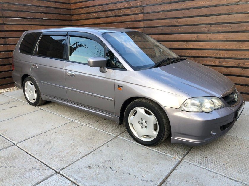 Одиссей машина 2003