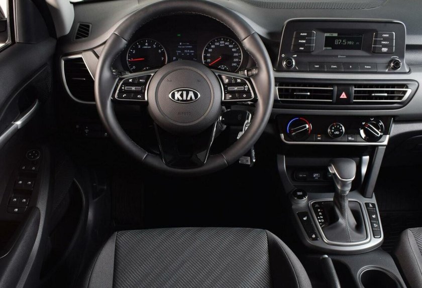 Тойота Аква gr Sport