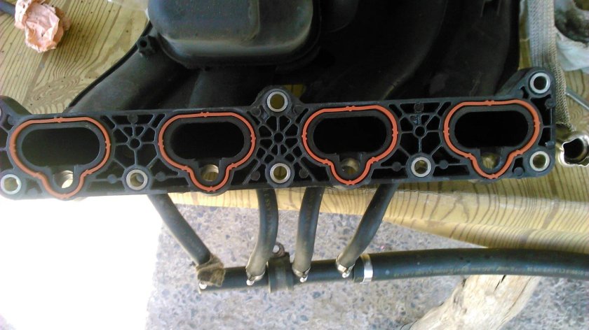 Выпускной коллектор Пежо 406