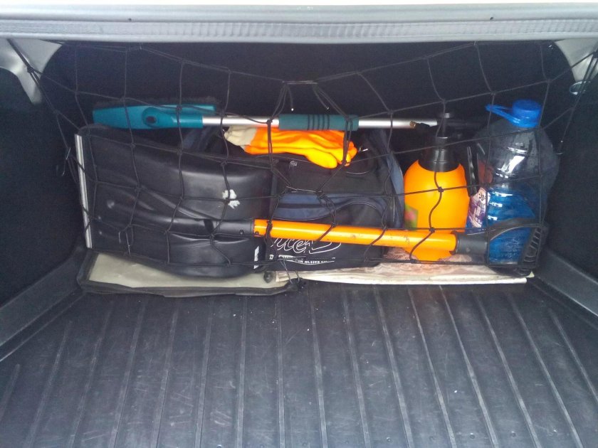 Сетка в багажник Лада Гранта