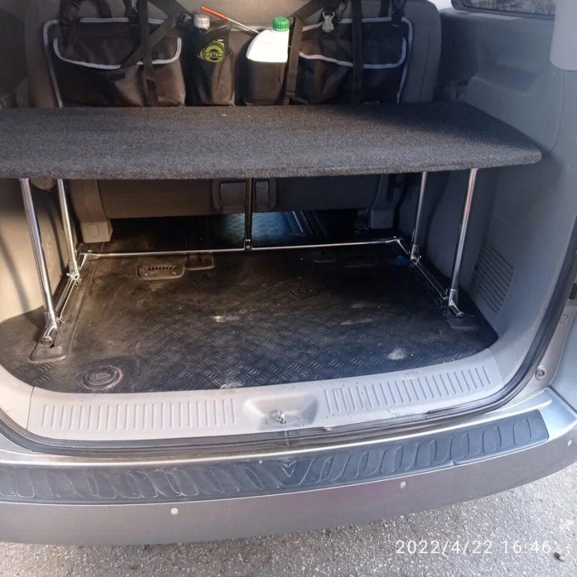 Короб в багажник на Hyundai Grand Starex