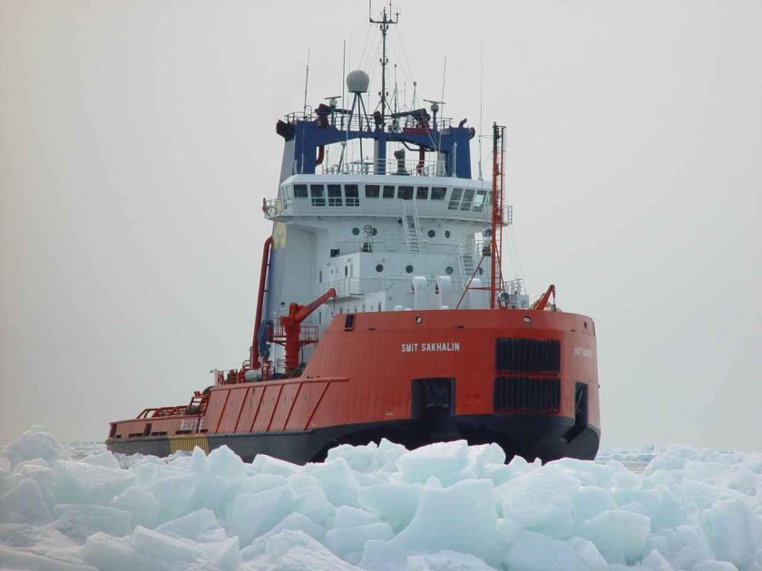 Ледокол Юрий Топчев