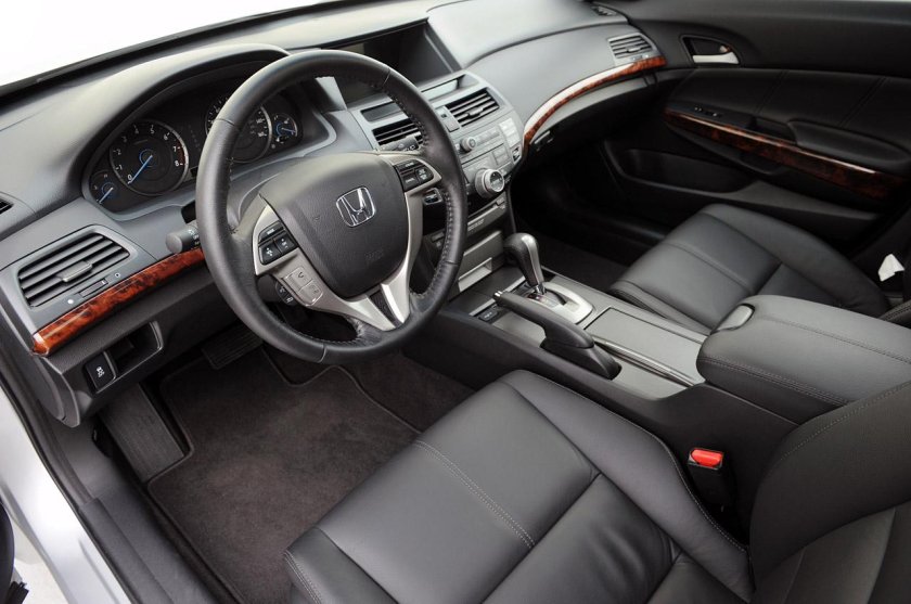 Honda Accord Crosstour 2010