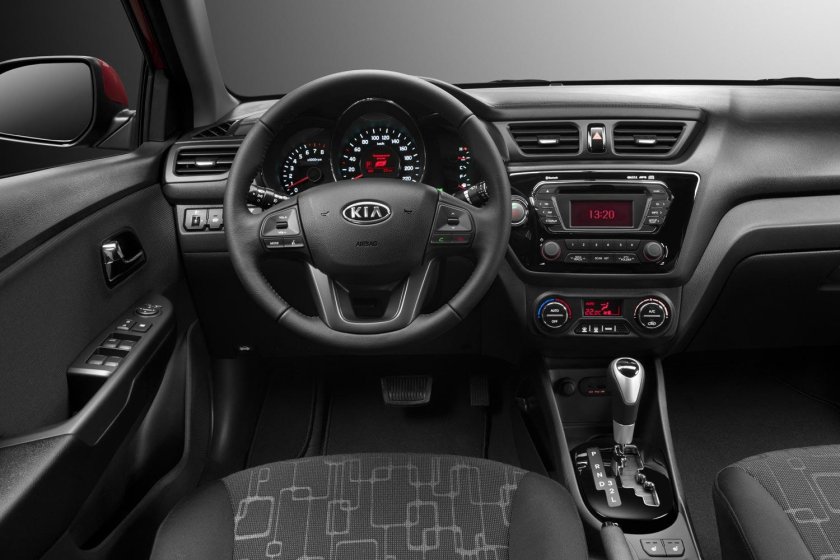 Kia Rio 3 2015 салон