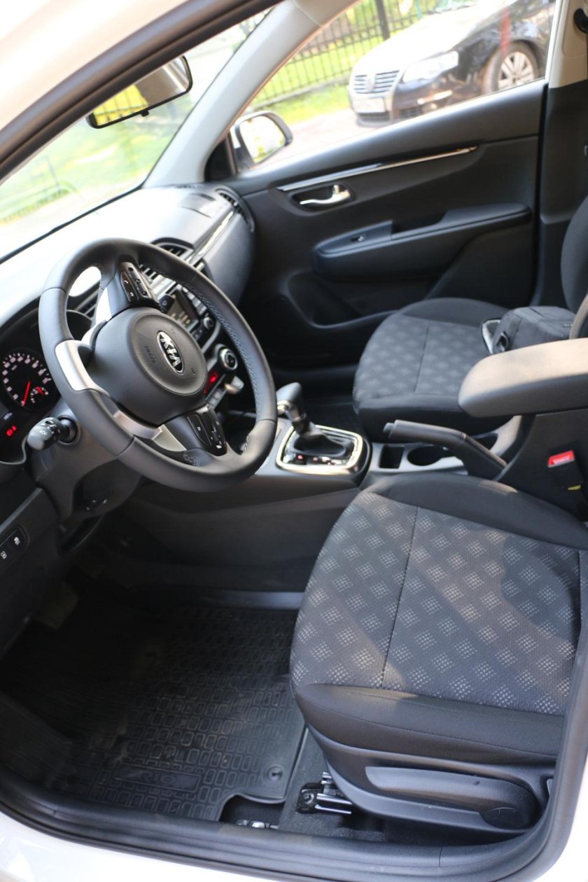 Киа Рио 3 Престиж салон