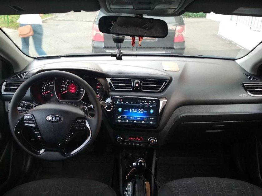 Киа Рио 3 салон Люкс