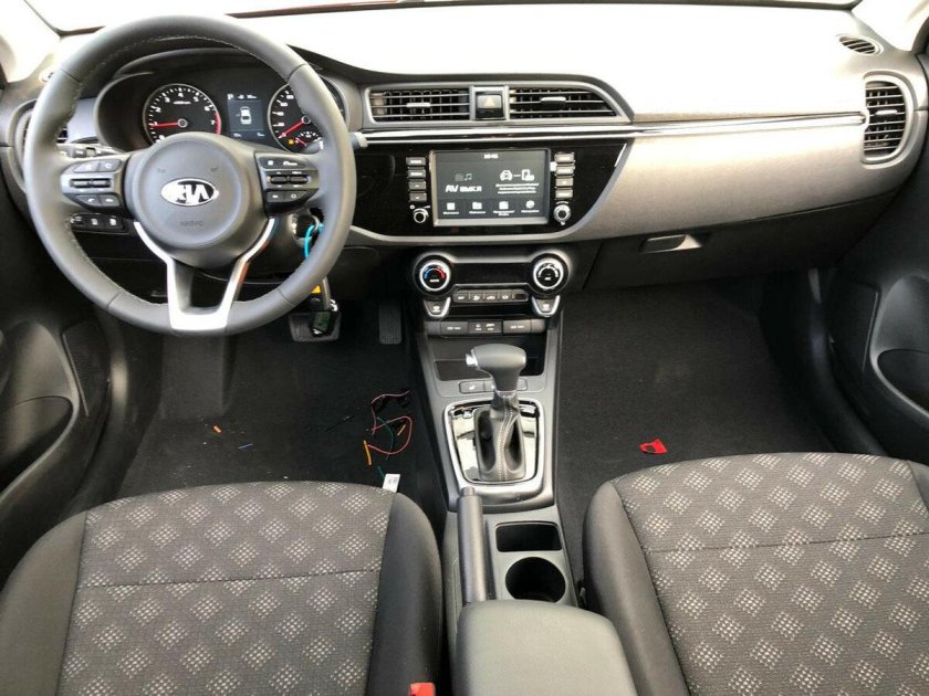 Kia Rio 4 салон