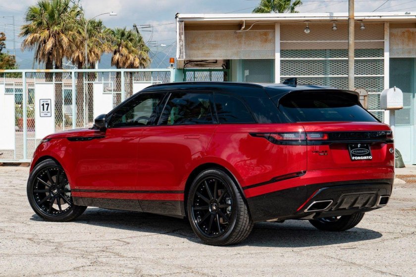 Range Rover Velar Red
