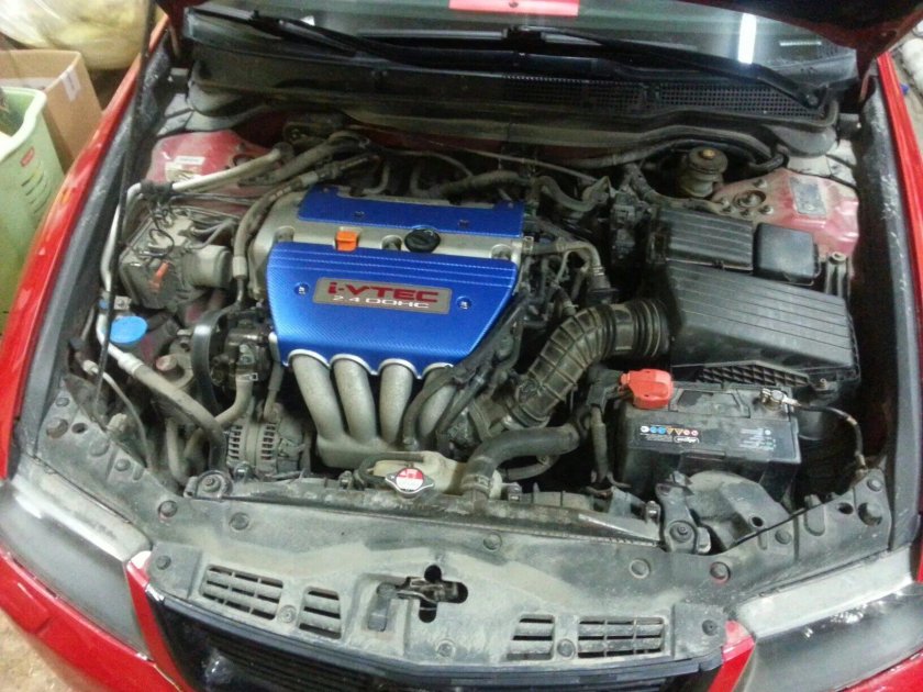 Хонда Аккорд 7 под капотом