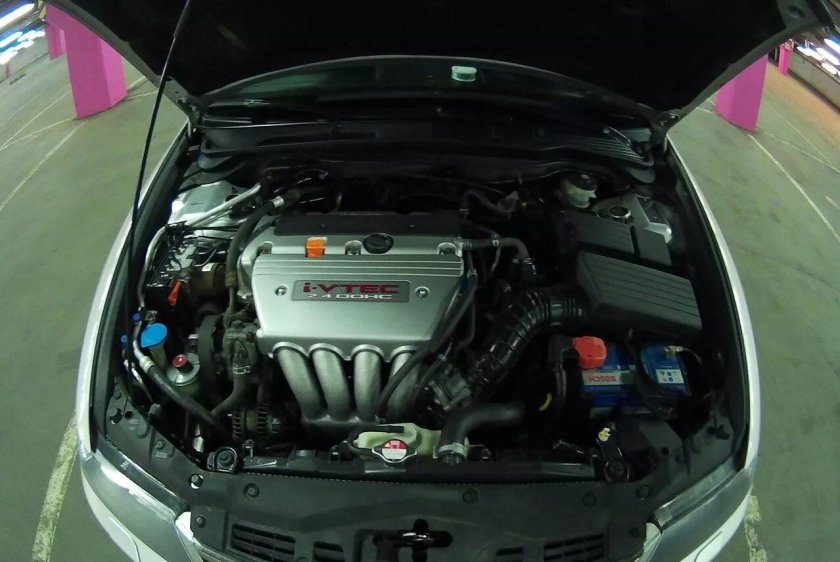 Хонда Аккорд 7 под капотом