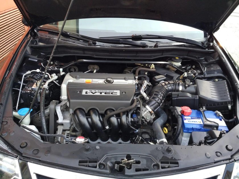 Honda Accord 7 под капотом