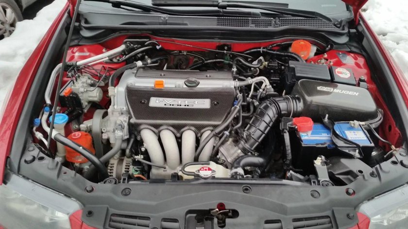 Honda Accord 7 под капотом