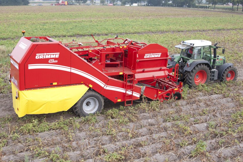 Картофелеуборочный комбайн Ростсельмаш