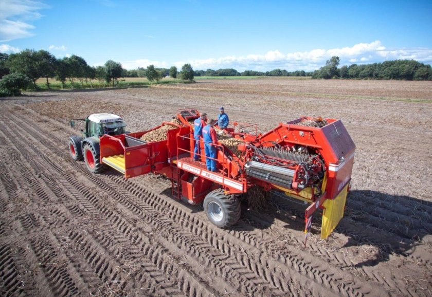 Комбайн Grimme se260