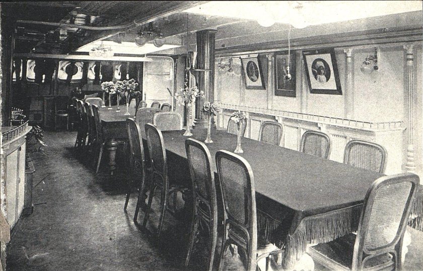 Кают-компания броненосца "Цесаревич"