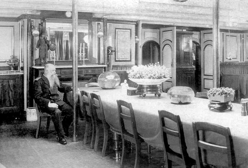 Кают-компания броненосца "князь Суворов"