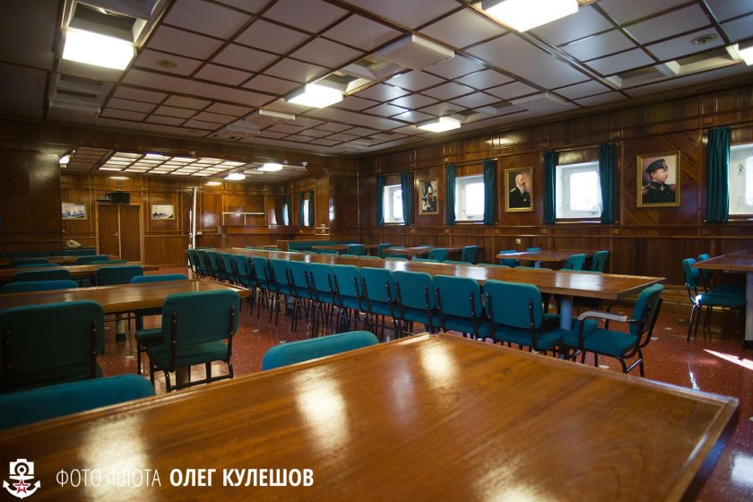 Крейсер Петр Великий каюты