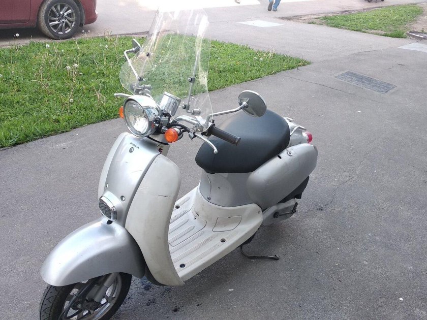 Honda giorno crea 4 т