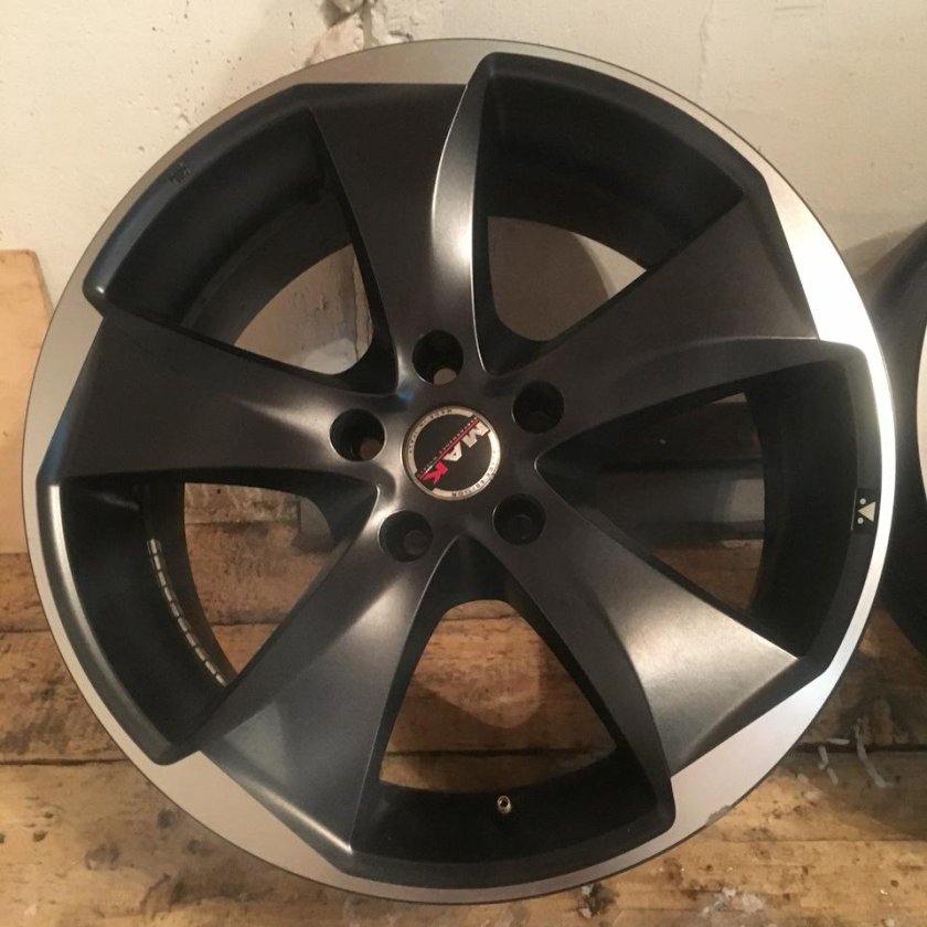 Диски Mak Invidia r18