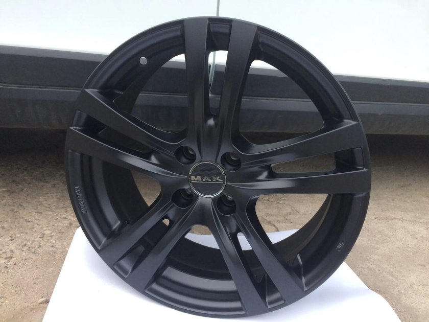 Mak Zenith Matt Black 7x17/4x100