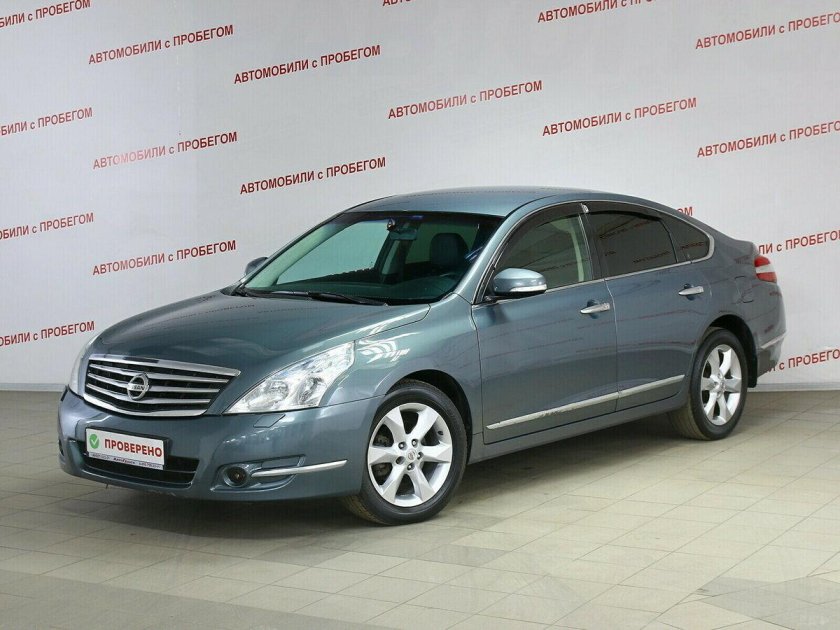 Теана 2.5 с пробегом белый