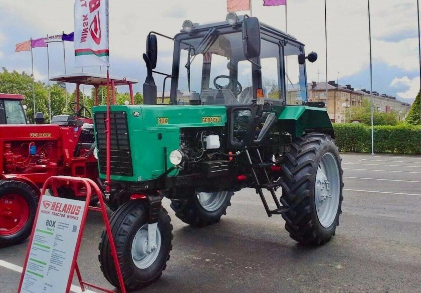 Трактор Беларус 80