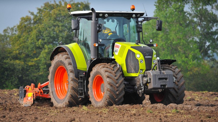 CLAAS Arion 500