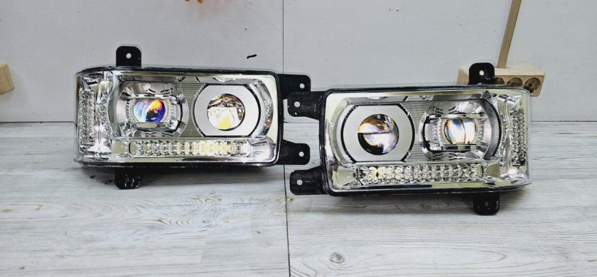 Диодные фары на КАМАЗ