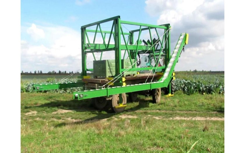 Комбайн для сбора капусты