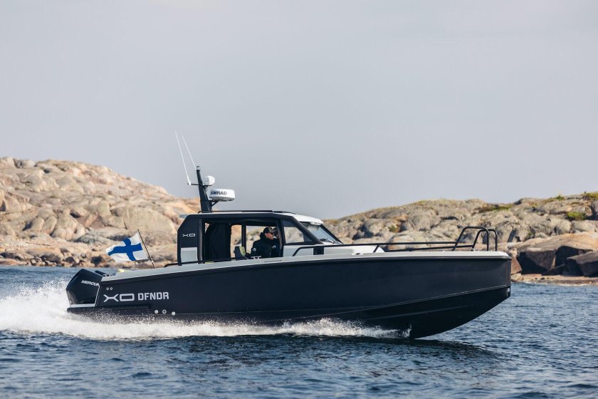 Катер XO dfndr 9