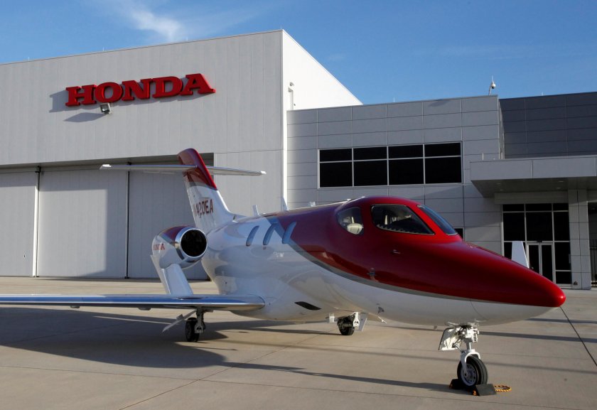 Самолет Honda ha-420 HONDAJET