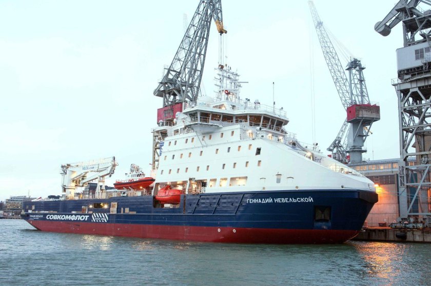 Геннадий Невельской судно снабжения