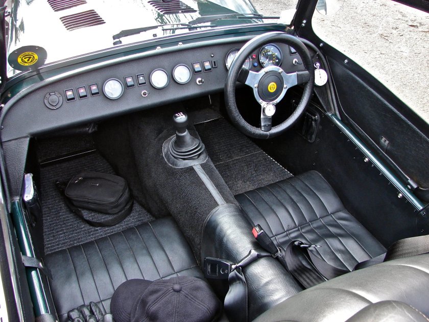 Caterham Superlight r300