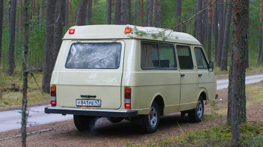 РАФ-2203 микроавтобус