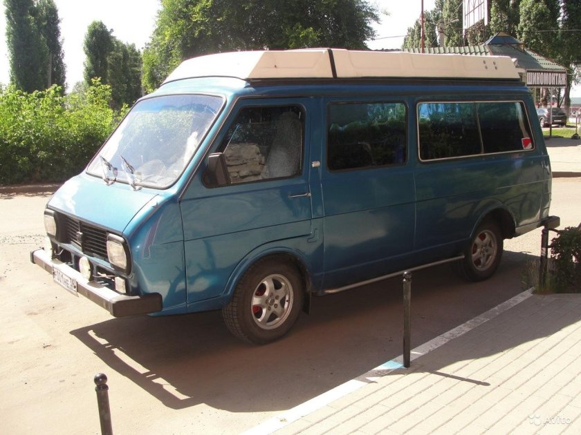 Автодом из РАФ 2203