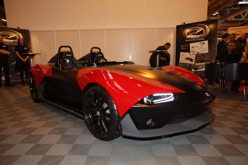 Zenos e10