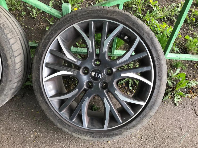 Колеса Kia Ceed gt r18