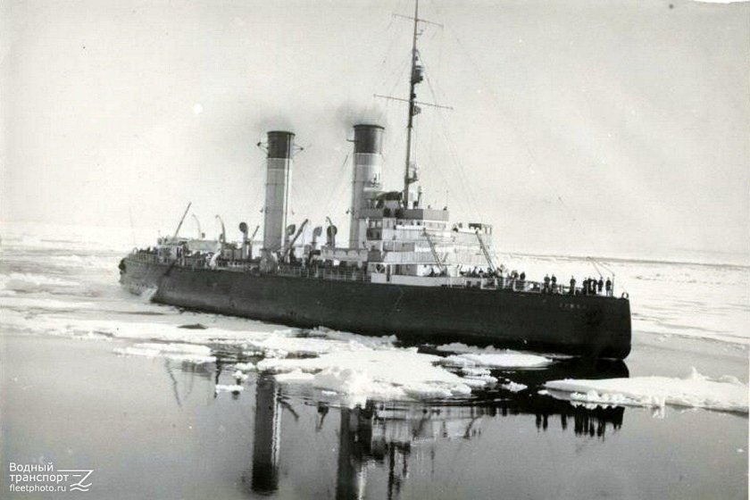 Ледокол Ермак Макаров