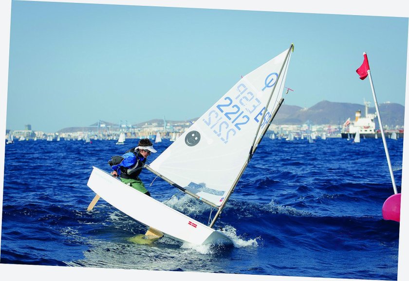 Лодка оптимист