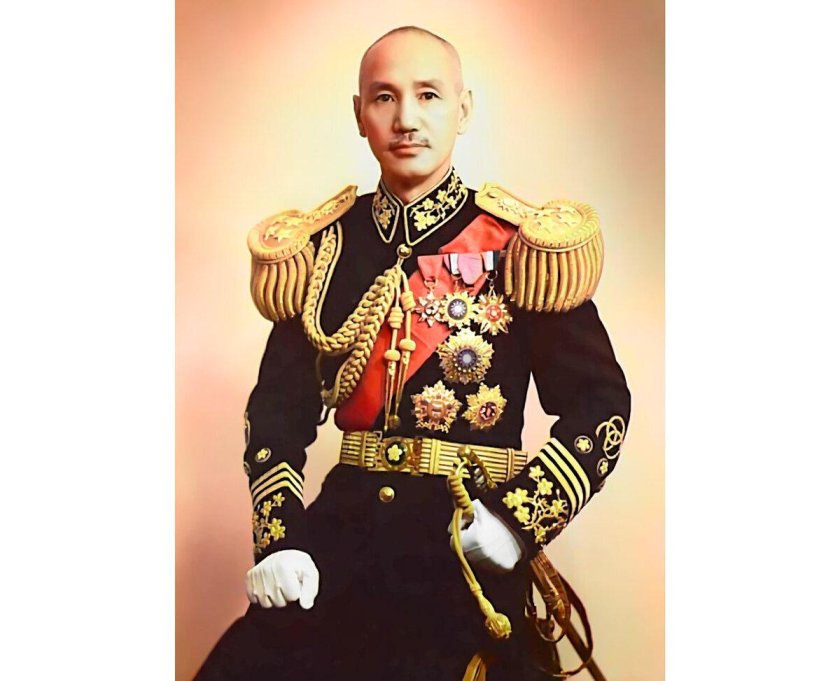 Чан Кайши выступает